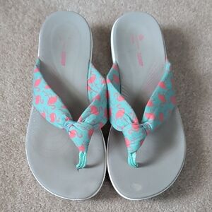 Cloudsteppers by Clarks Mint Flamingo Print Fabric Thong Sandals, Sz 8